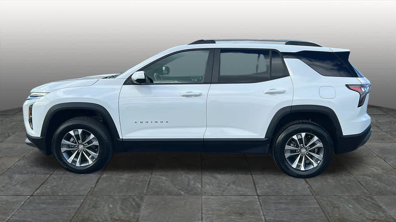 Used 2025 Summit White Chevrolet AWD LT image 8