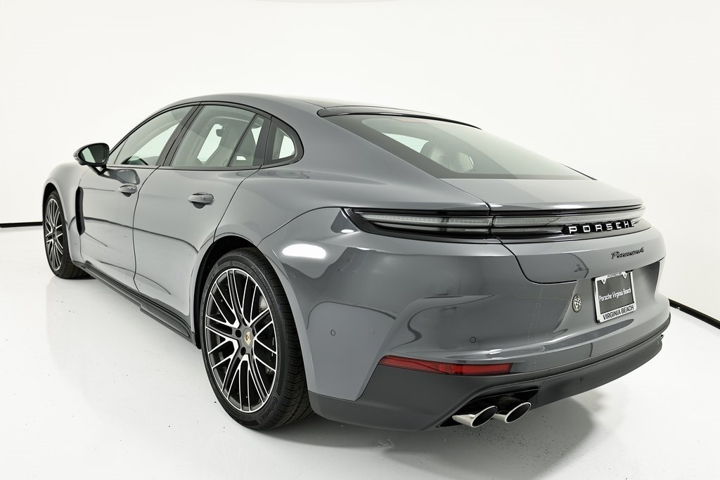 2026 Porsche Panamera Base