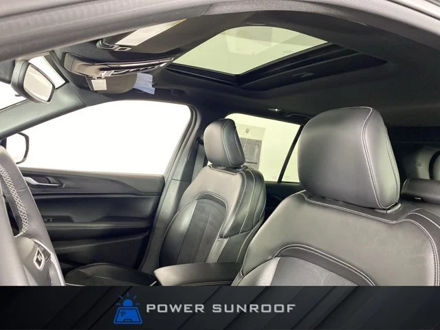 Used 2024 Black Jeep Altitude X image 2