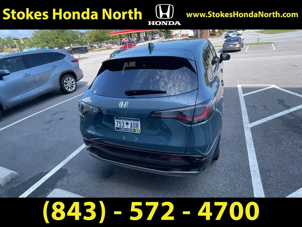 Used 2024 Black Honda EX-L image 5