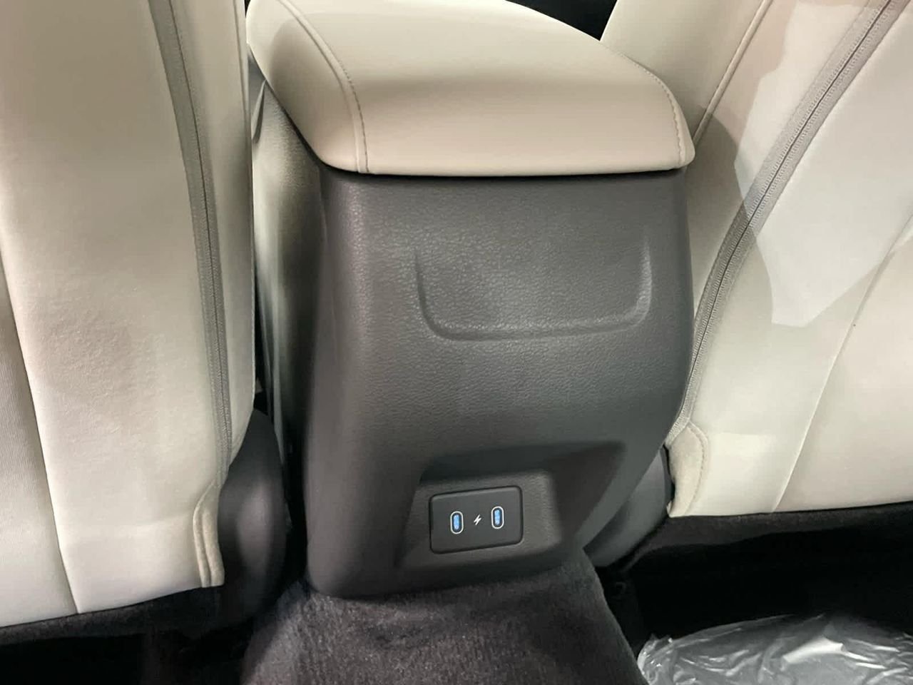 New 2026 Serenity White Hyundai SE image 22