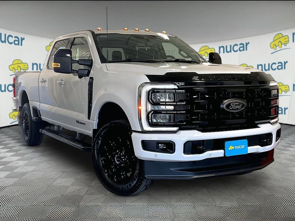Used 2023 White Ford Lariat image 1