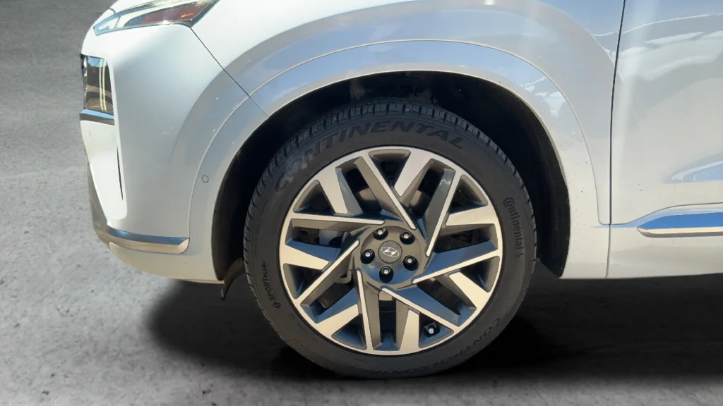 Used 2023 Gray Hyundai Calligraphy image 26