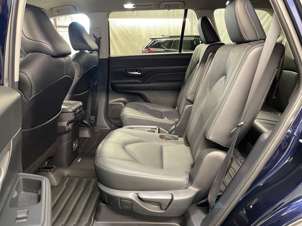 Used 2024  Toyota Limited image 25