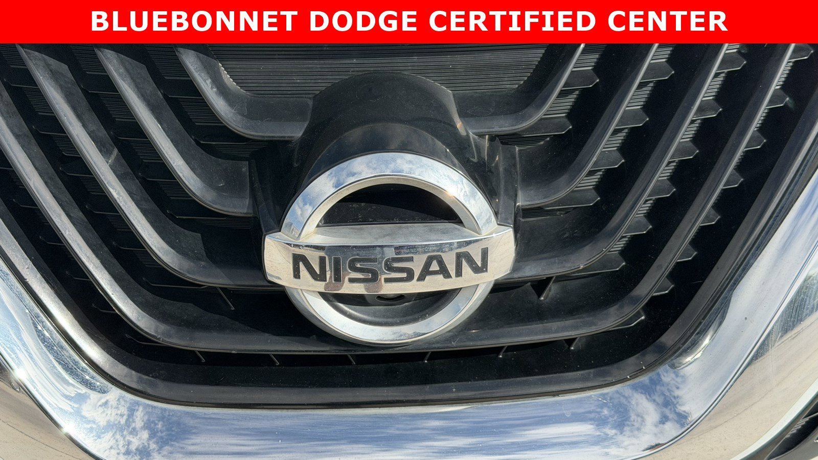 Certified Used 2017 Pearl White Nissan Platinum image 15