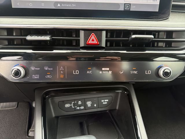 2025 Kia K5 EX - Photo 21