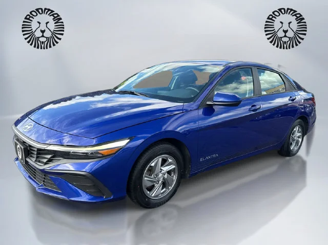 2024 Hyundai Elantra SE