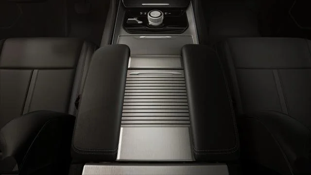 New 2026 Bright White Clear-Coat Exterior Paint Jeep Limited Altitude image 56