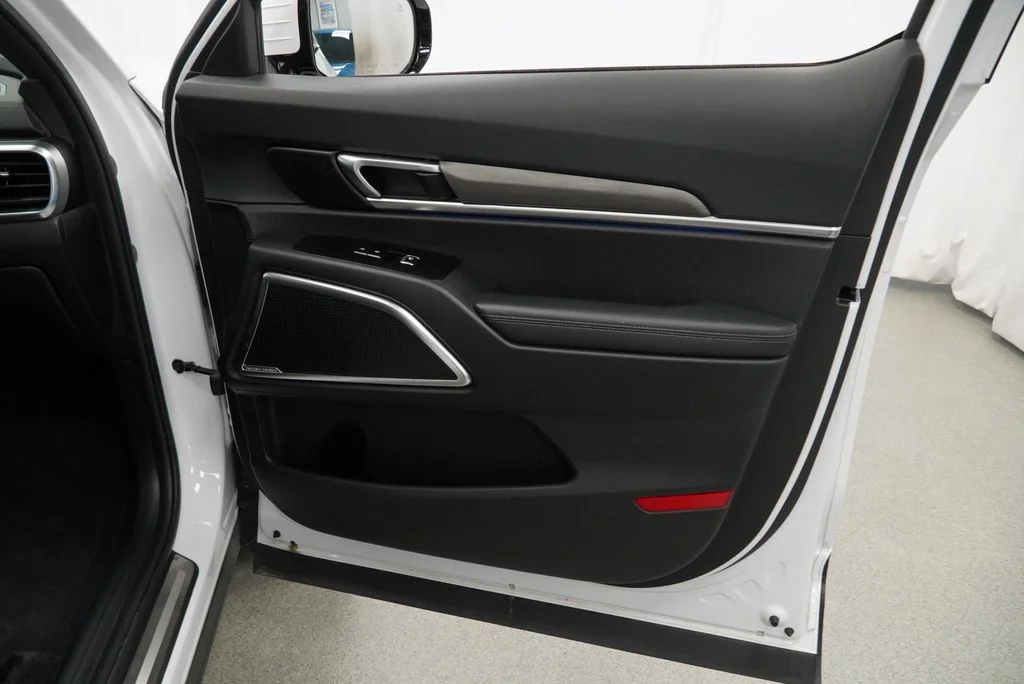 Used 2024 White Kia SX-Prestige X-Line image 49
