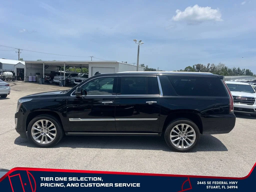 Used 2020 BLACK RAVEN Cadillac Premium Luxury image 8