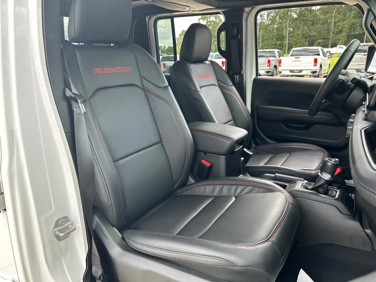 Used 2025 White Jeep Rubicon X image 21