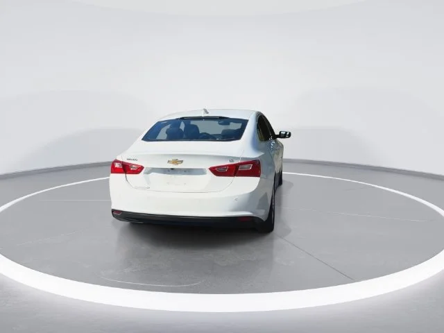Used 2024 White Chevrolet LT image 9