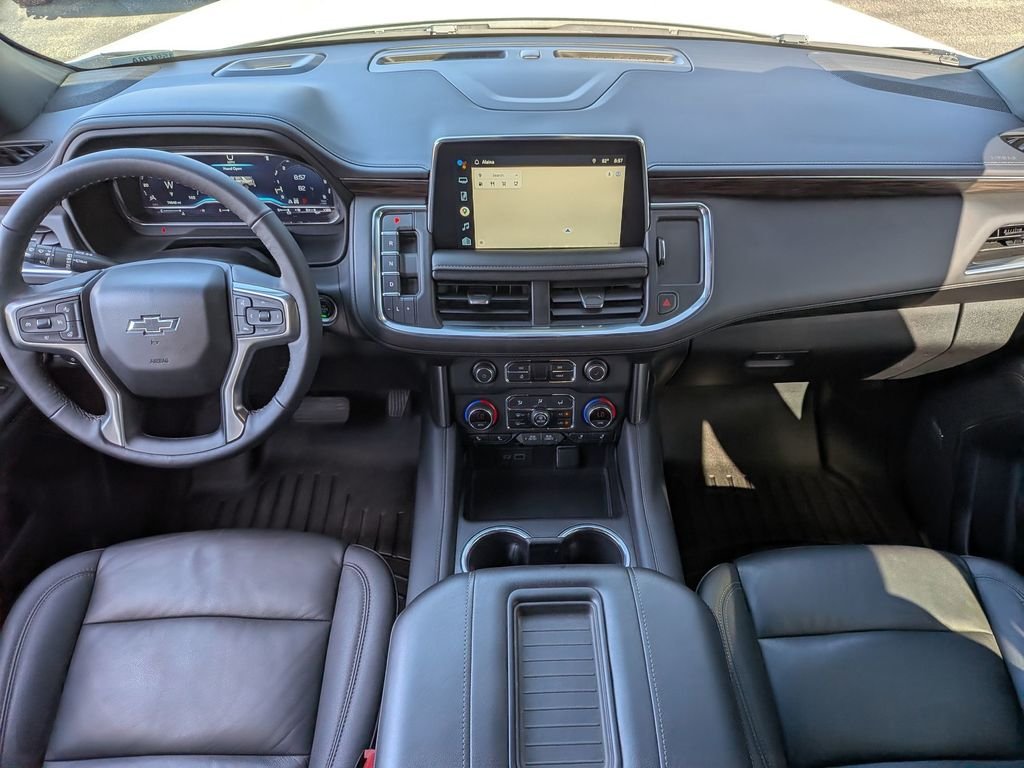 Used 2022 White Chevrolet Z71 image 26