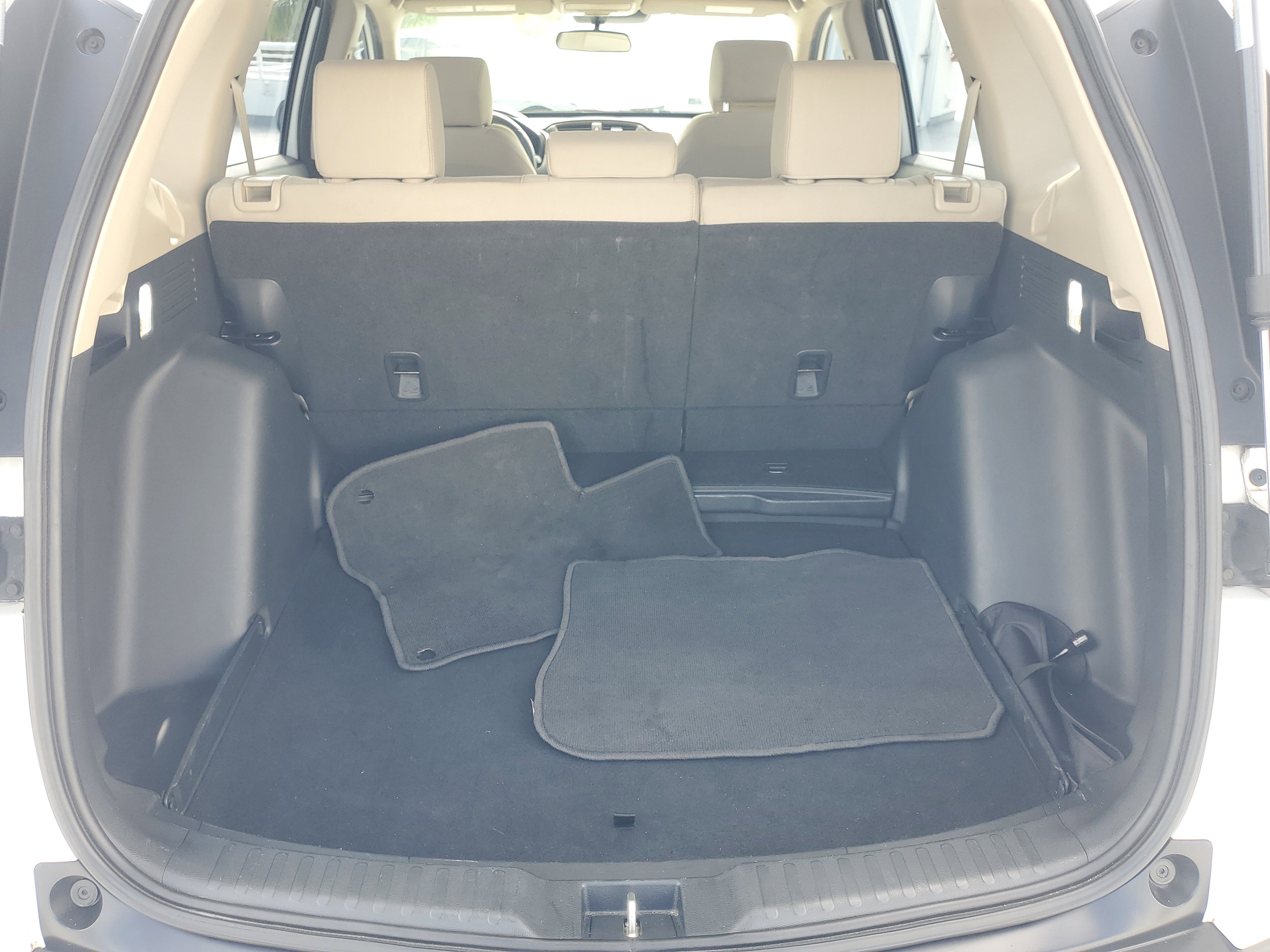 Used 2020 Platinum White Honda LX image 8