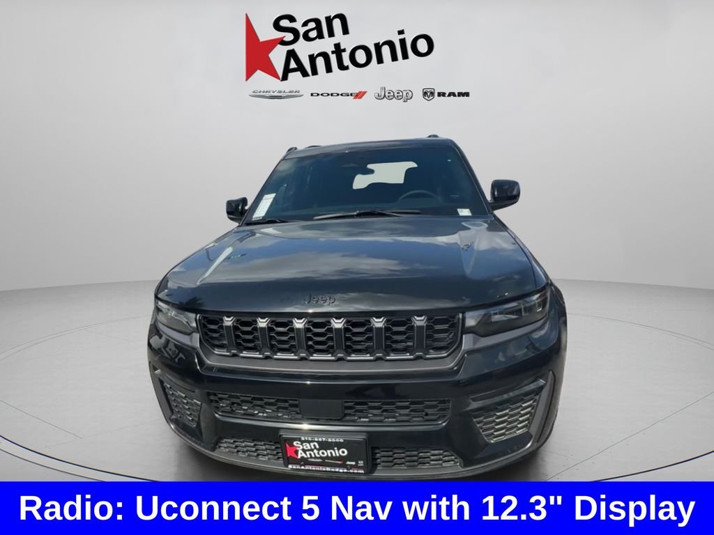 New 2026 Diamond Black Crystal Pearlcoat Jeep Limited image 5