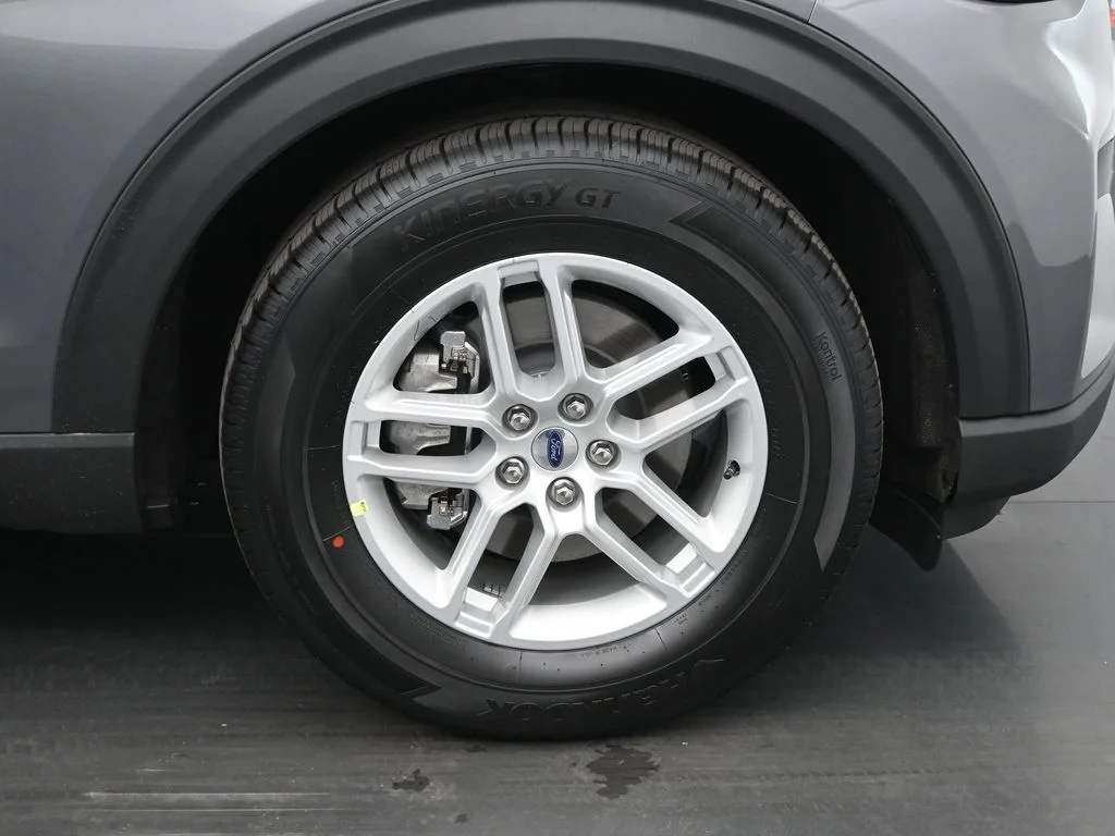 New 2026 Carbonized Gray Metallic Ford Active image 22