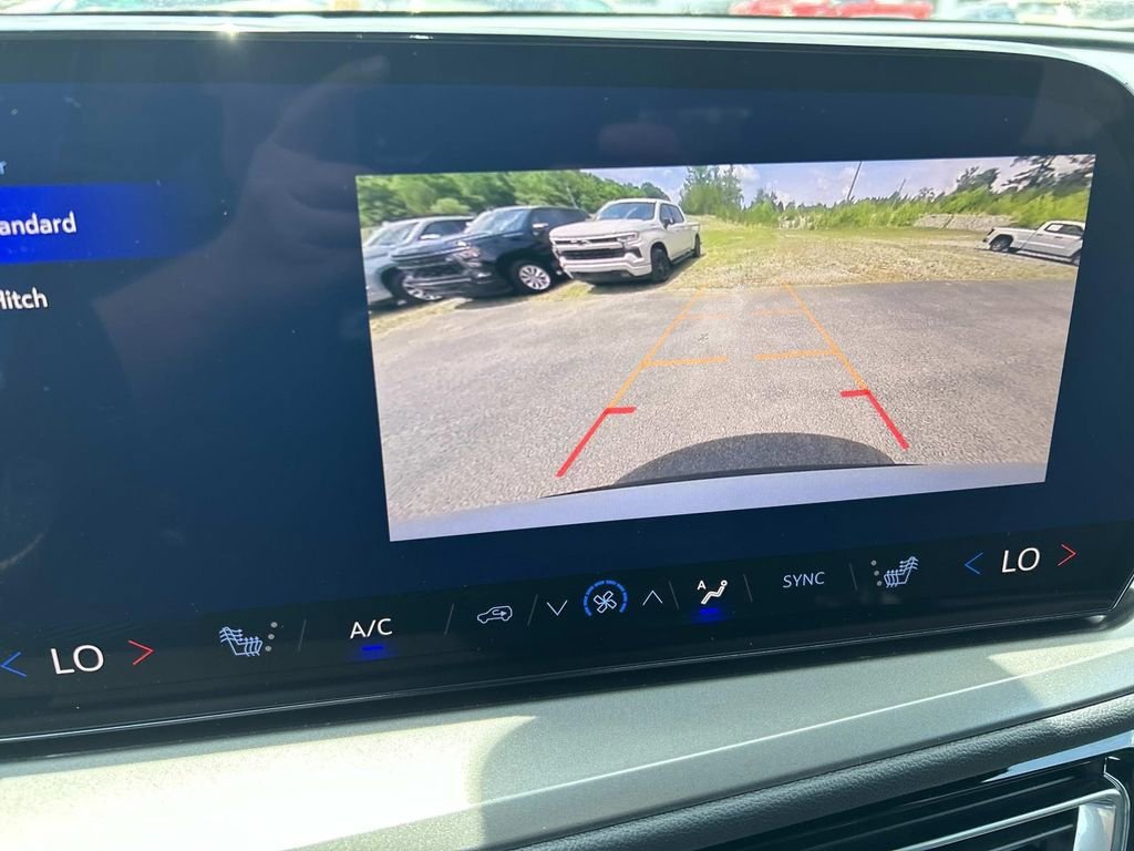 New 2026 Polar White Tricoat Chevrolet LT image 24