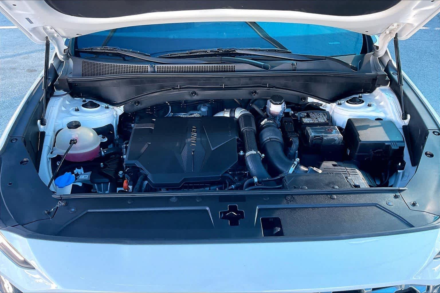 Used 2022 Quartz White Hyundai Limited image 30