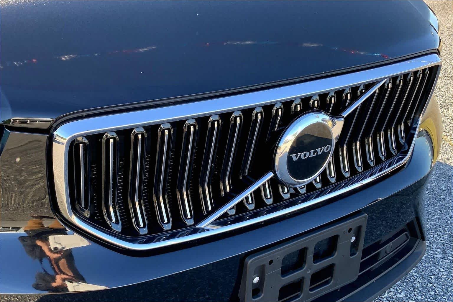 2024 Volvo XC40 Core - Photo 29