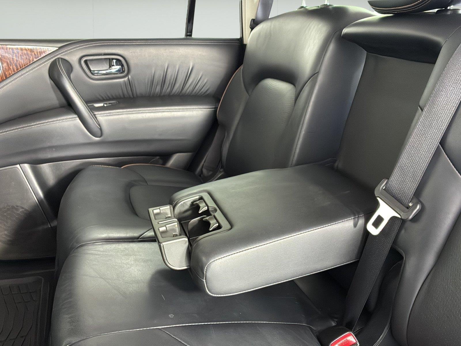 Used 2019 Brilliant Silver Metallic Nissan SL image 39
