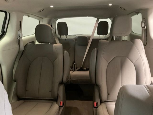Certified Used 2021 Bright White Clearcoat Chrysler Touring image 19