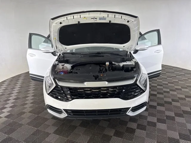 Used 2023 White Kia EX image 14