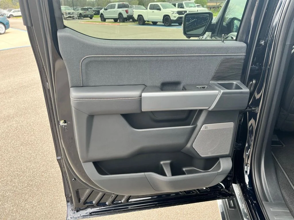 New 2026 Blue Ford Lariat image 10