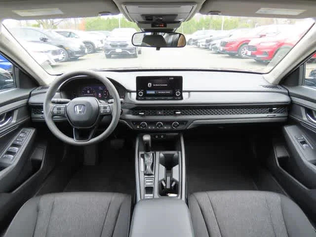 2025 Honda Accord SE - Photo 16
