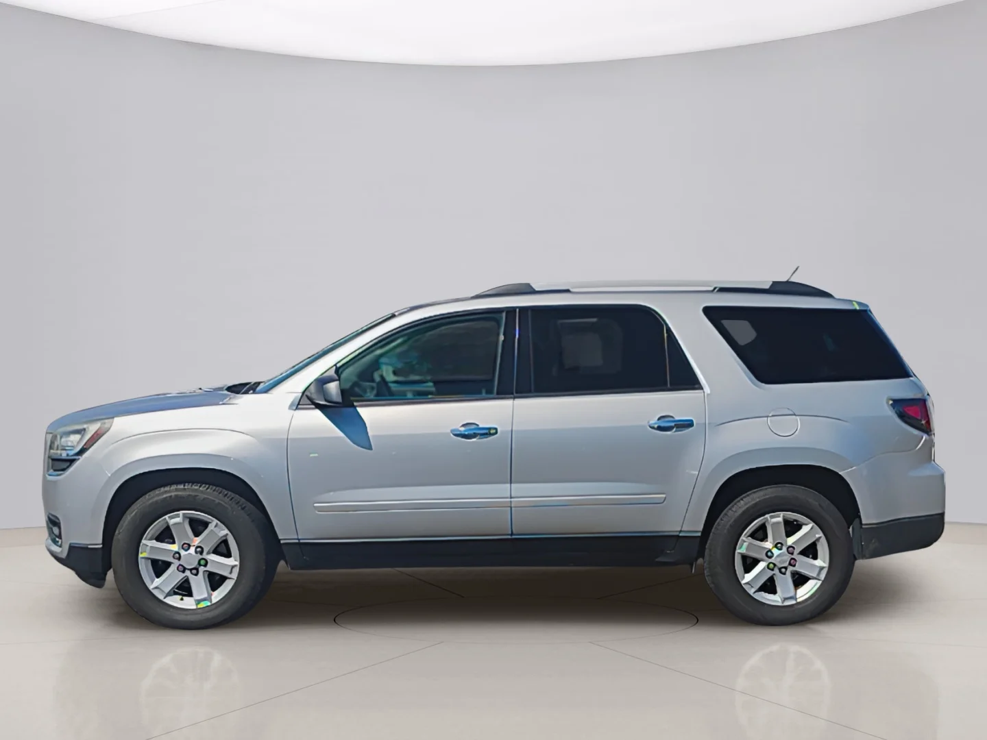 Used 2015 Silver Gmc SLE image 2
