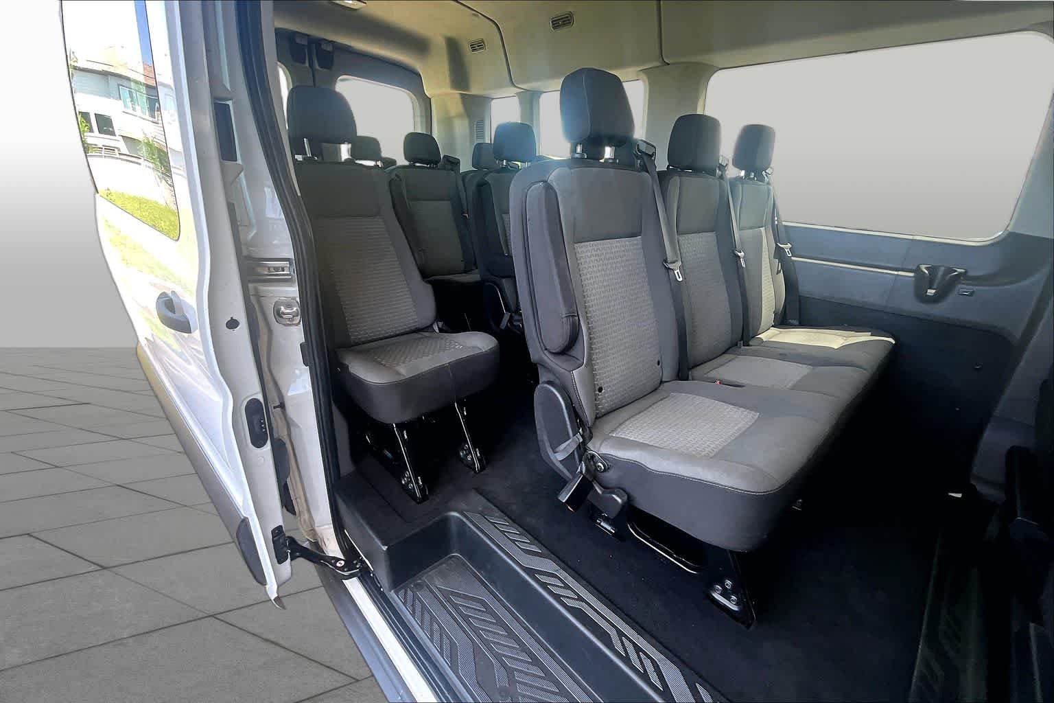 Used 2023 Oxford White Ford XLT image 20