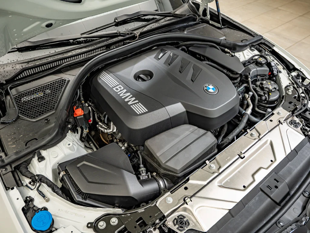 New 2026 Alpine White BMW 330i xDrive image 40