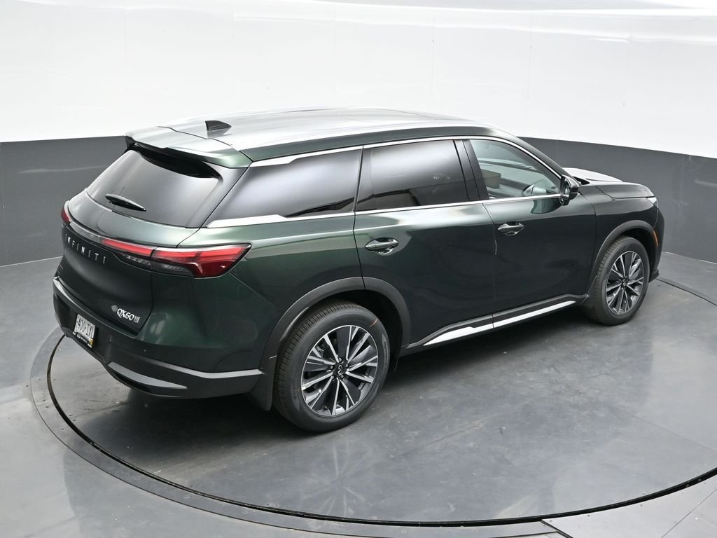 New 2026 Green INFINITI LUXE image 36