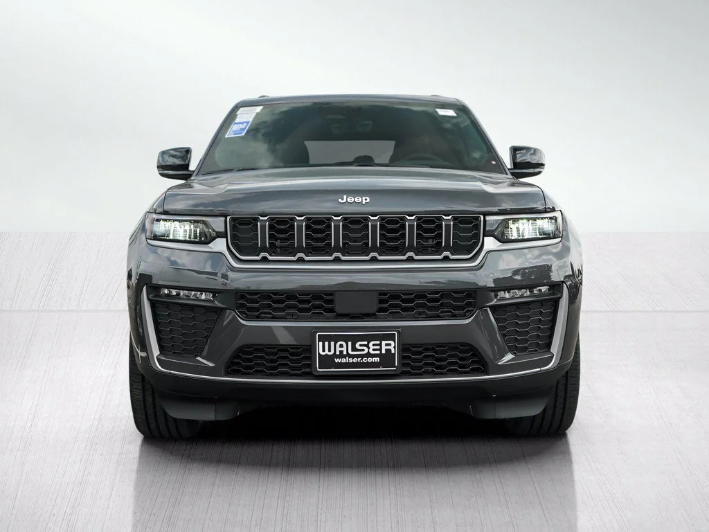 New 2026 Baltic Gray Metallic Clearcoat Jeep Limited image 2