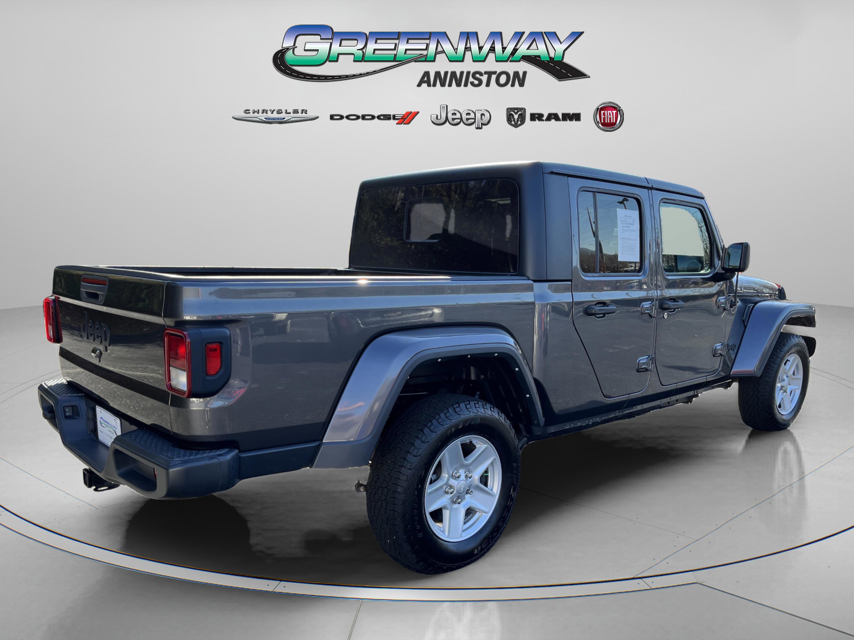 Used 2022 Granite Crystal Metallic Clearcoat Jeep  image 7
