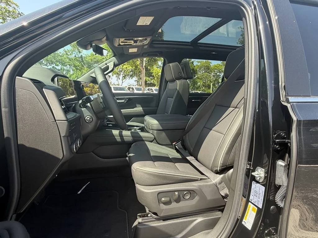 New 2026 Black Chevrolet Premier image 9