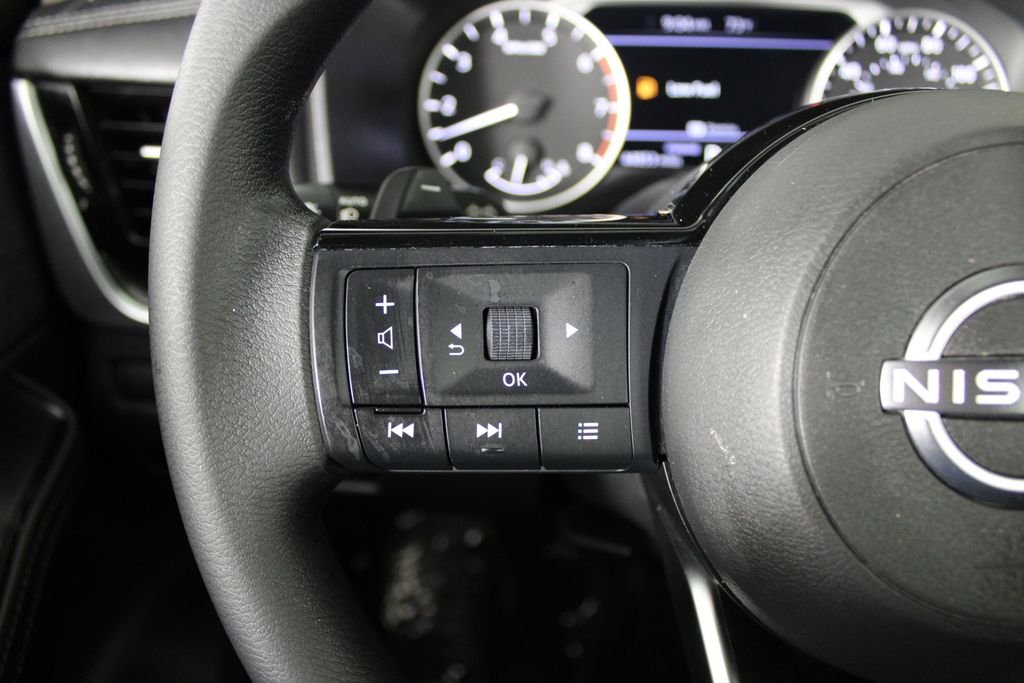 2022 Nissan Rogue SV - Photo 23