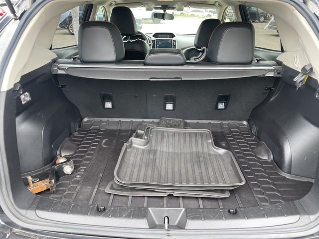 Used 2019 Gray Subaru 2.0i Limited image 10