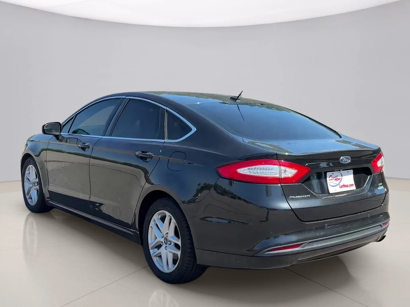 Used 2015 Black Ford SE image 3