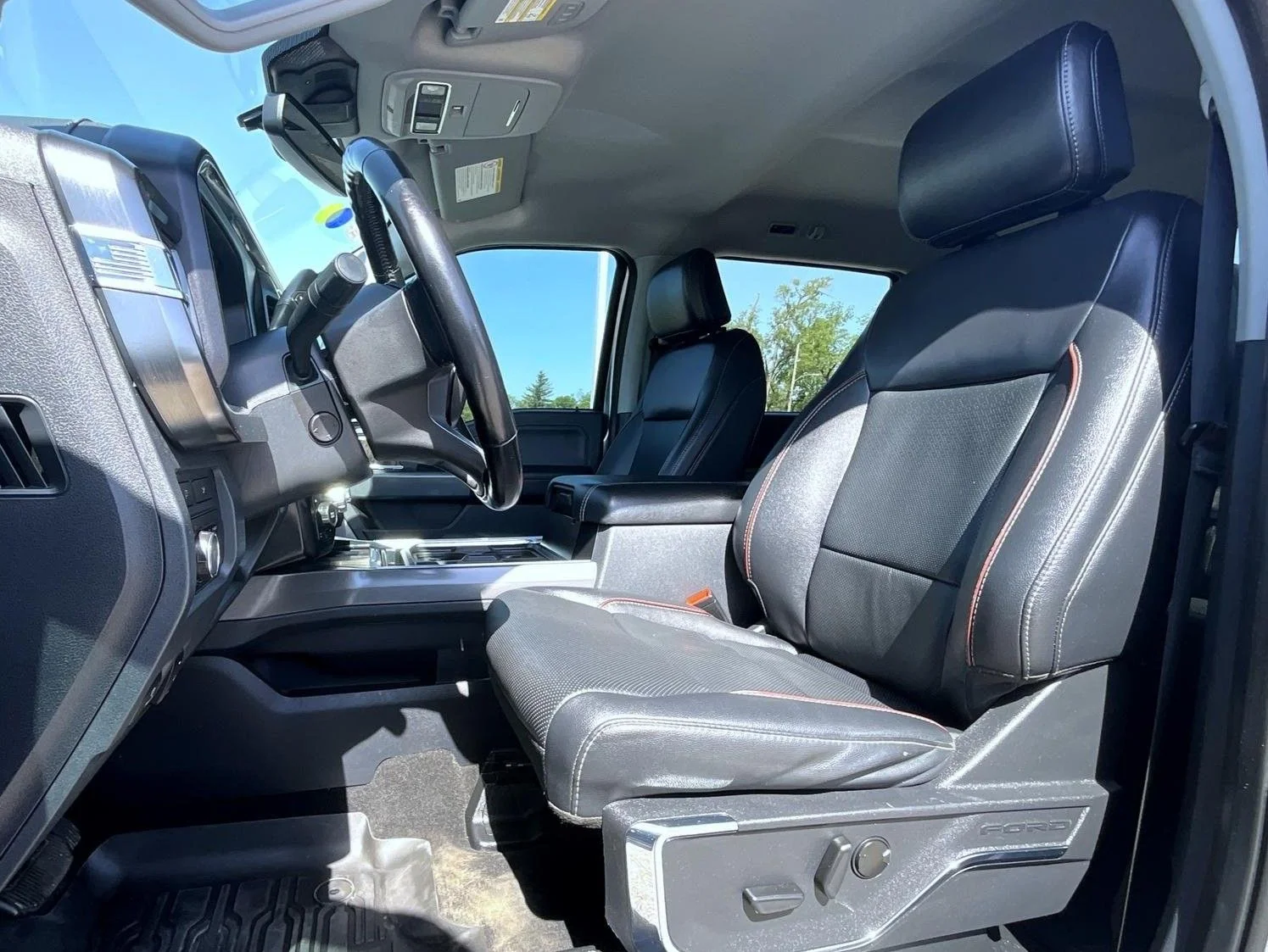 Used 2023 Silver Ford Lariat image 12