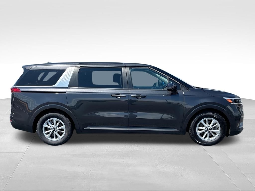 Used 2024 Gray Kia LX image 9