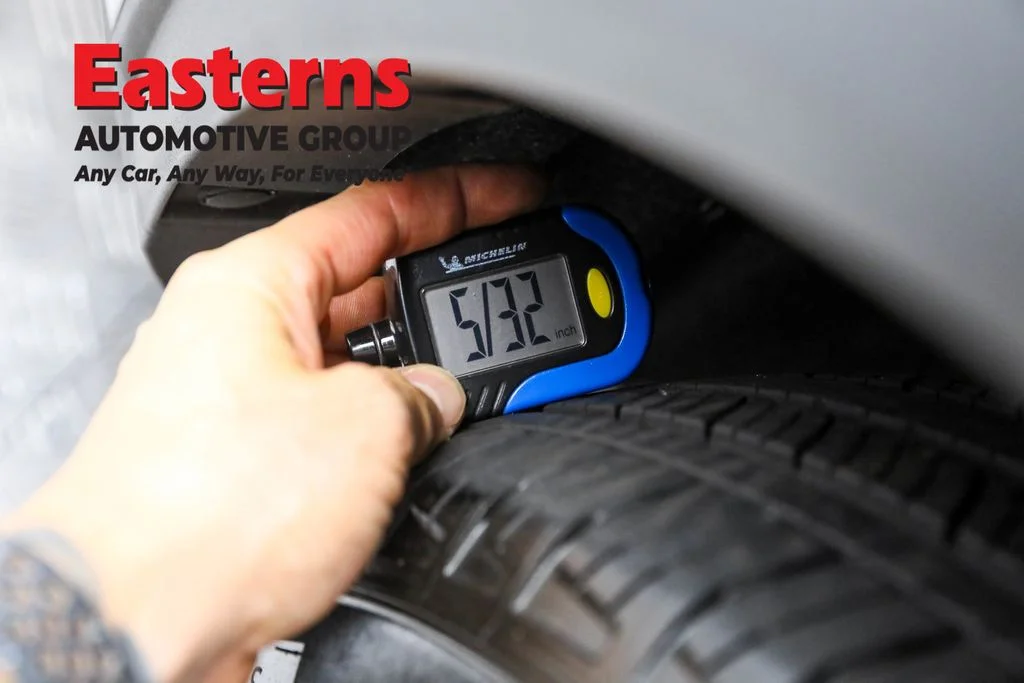 Used 2021 Black Ford SEL image 27