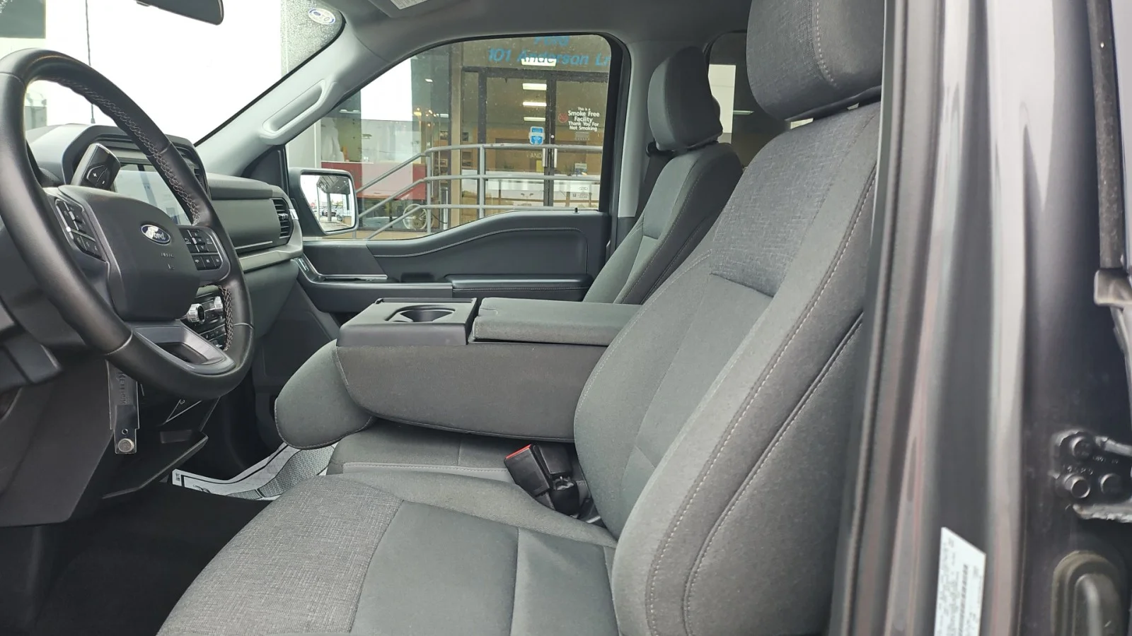 Used 2025 Light Blue Clearcoat Metallic Ford XLT 4WD image 10