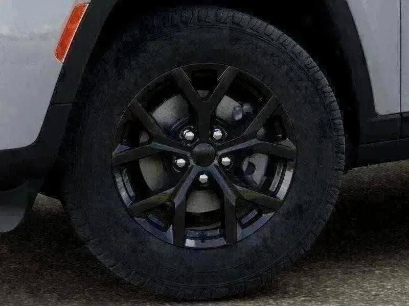New 2026 Bright White Clear-Coat Exterior Paint Jeep Altitude image 10