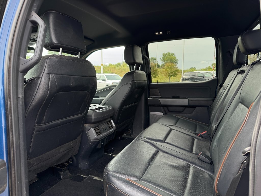 Used 2024 Atlas Blue Metallic Ford Lariat image 15