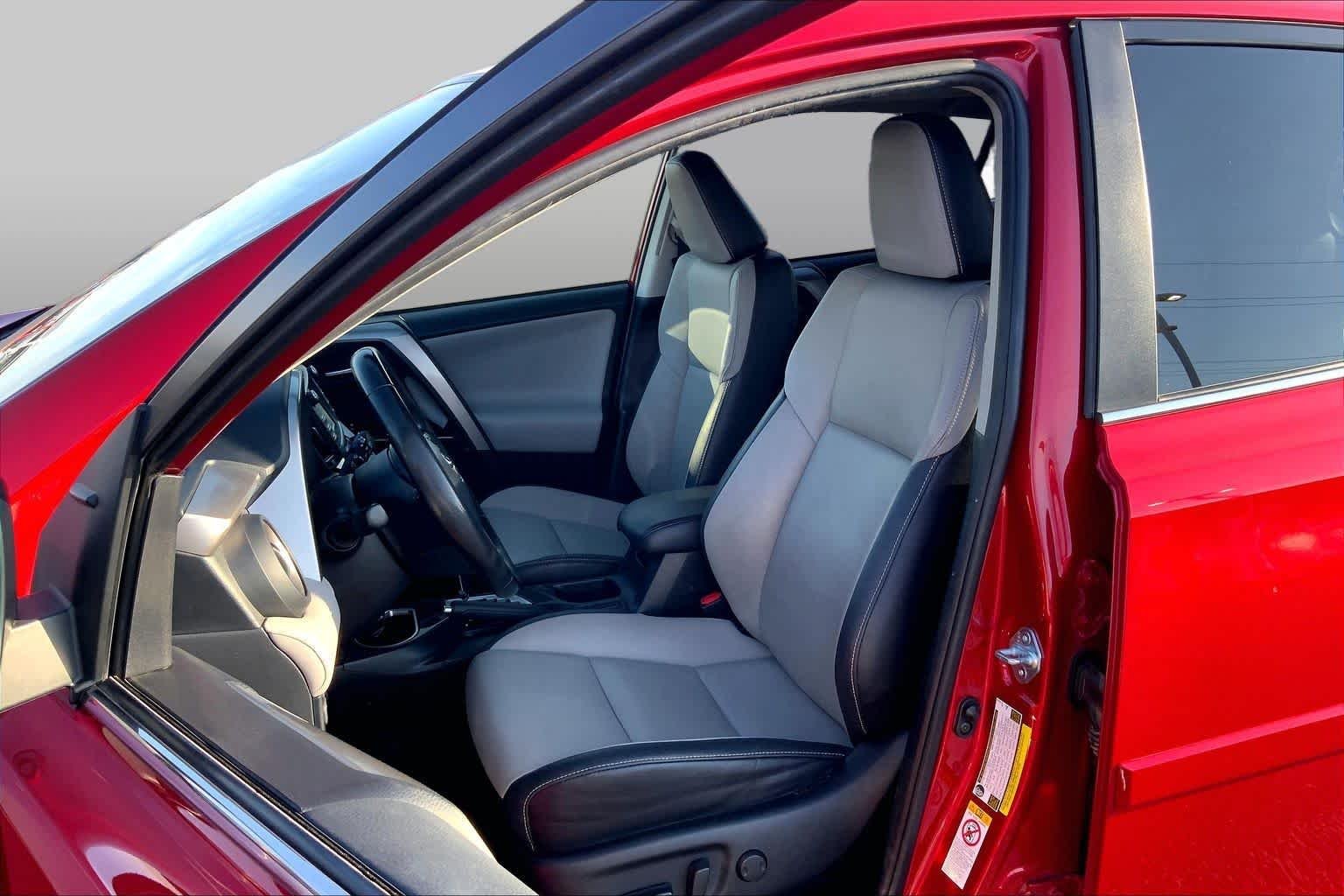 Used 2017 Barcelona Red Metallic Toyota Limited image 8