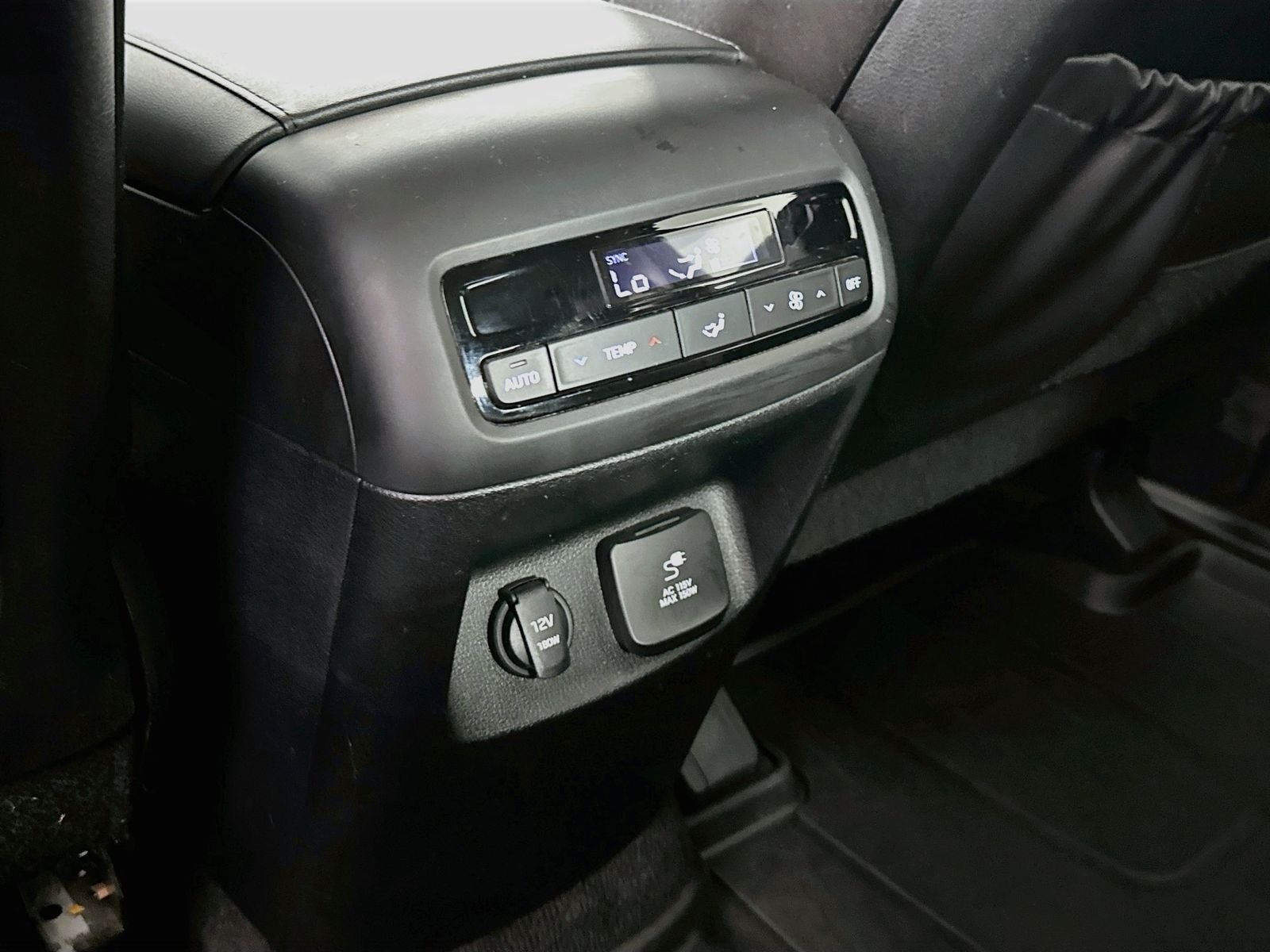 Used 2022 Abyss Black Pearl Hyundai SEL image 26