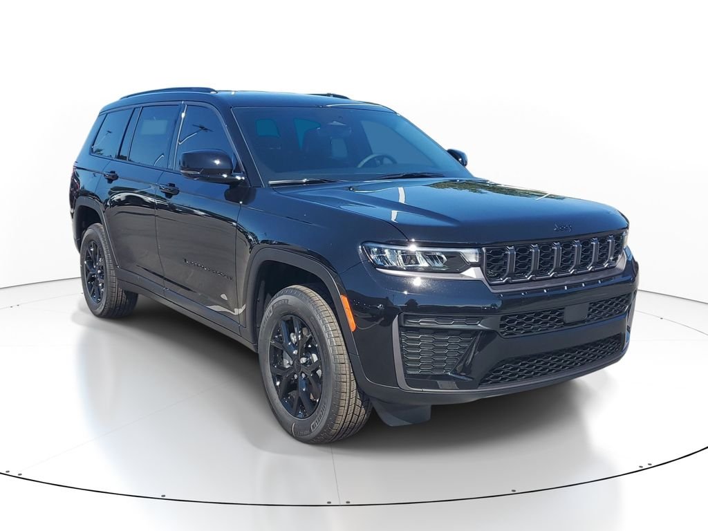 New 2026 Diamond Black Crystal Pearl-Coat Exterior Paint Jeep Laredo image 1