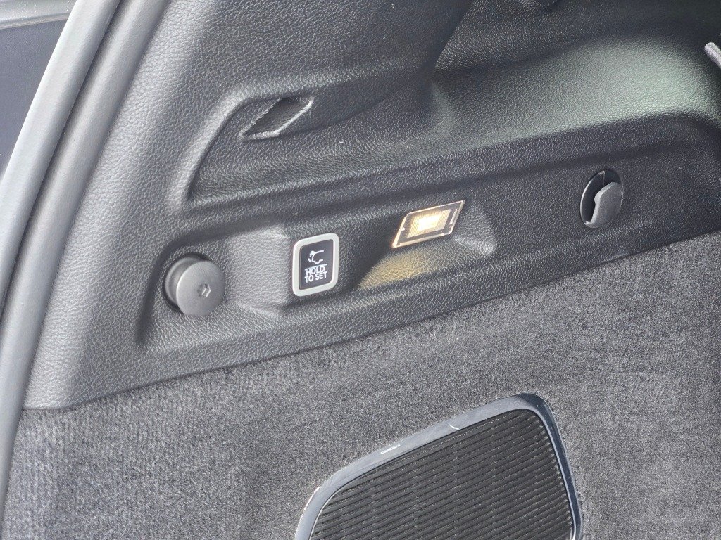 Used 2021 Black Jeep Summit image 17