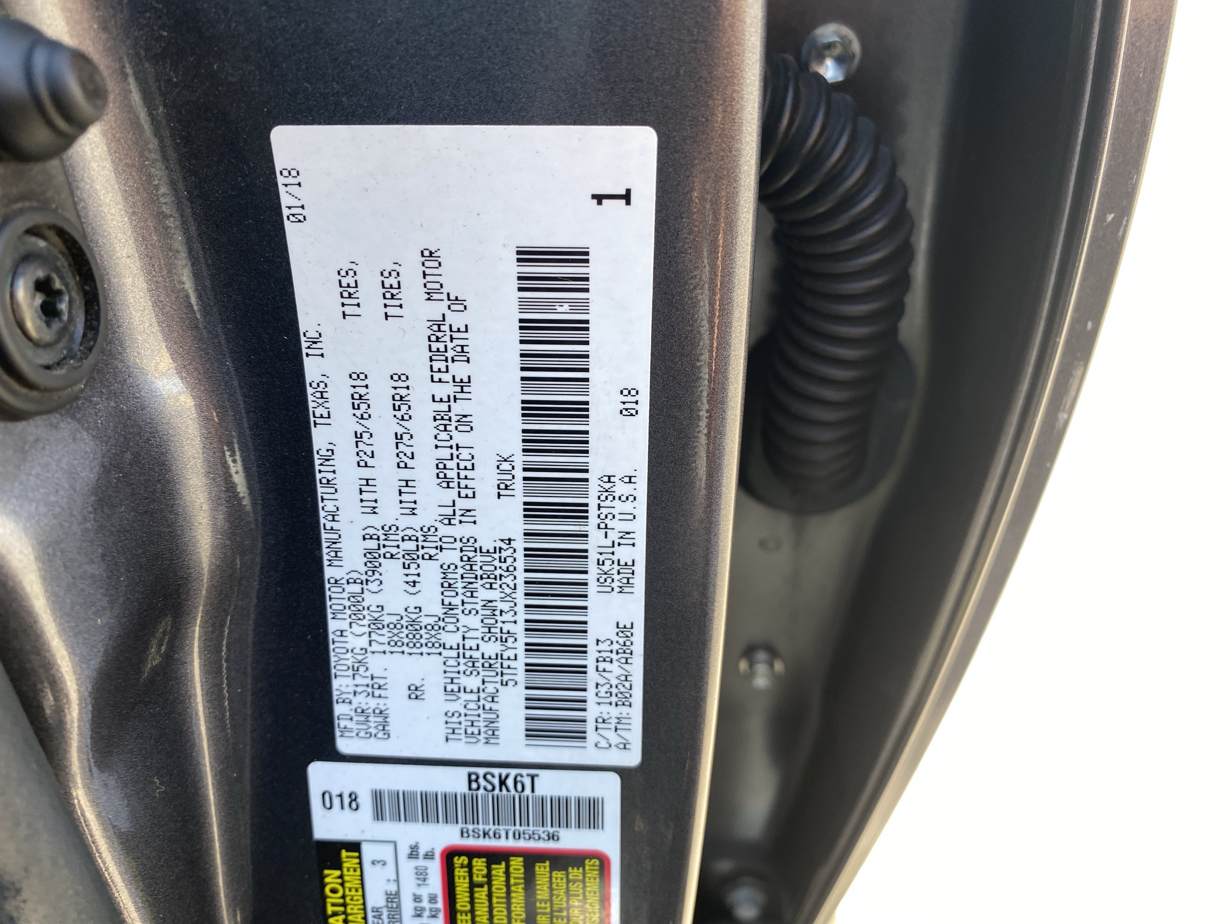 Used 2018 Magnetic Gray Metallic Toyota SR5 image 32