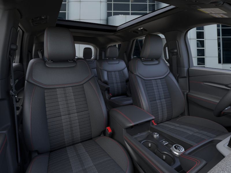 New 2026 Space White Metallic Ford ST-Line image 33